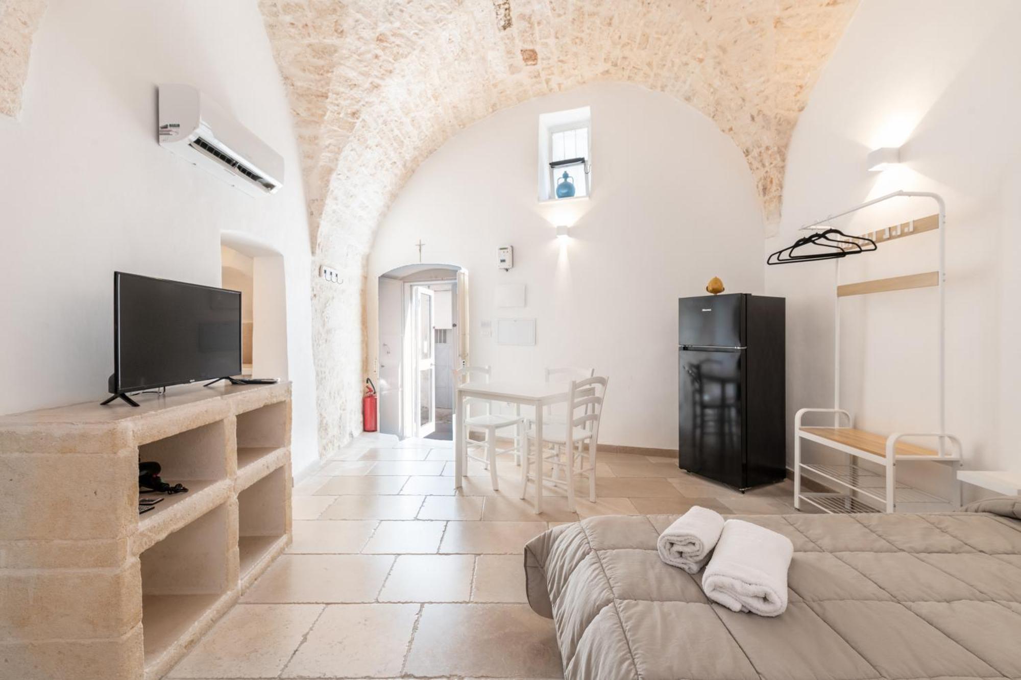Le Bianche Suites Ostuni Esterno foto